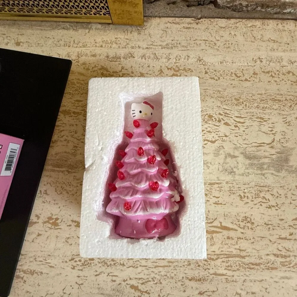 Hello kitty ceramic Christmas tree small 5.8” Holiday Christmas Sanrio hellokitt